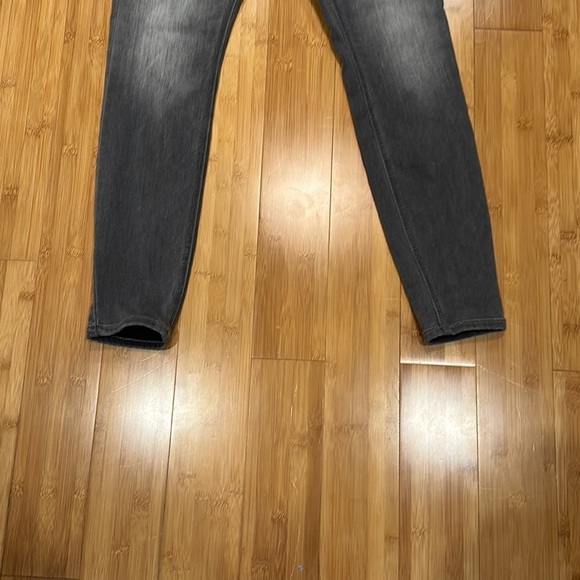 Old Navy Rockstar super skinny high rise size 6 women’s - Picture 3 of 7